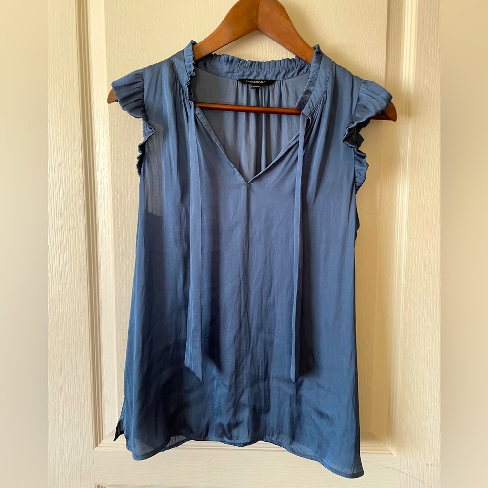 Banana Republic baby doll blue top